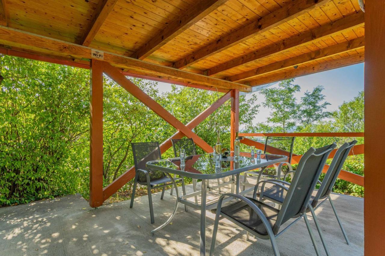 אסטרגום Panorama Apartmanhaz מראה חיצוני תמונה