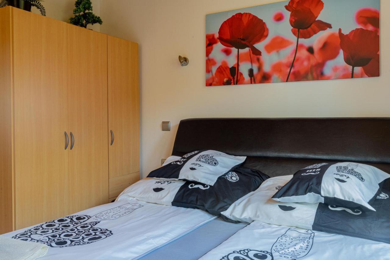 אסטרגום Panorama Apartmanhaz מראה חיצוני תמונה