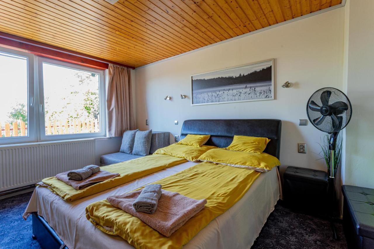 אסטרגום Panorama Apartmanhaz מראה חיצוני תמונה