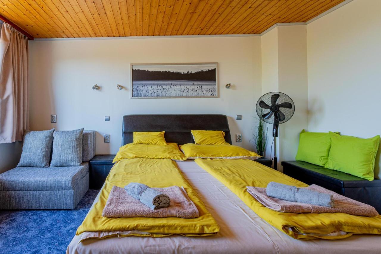 אסטרגום Panorama Apartmanhaz מראה חיצוני תמונה